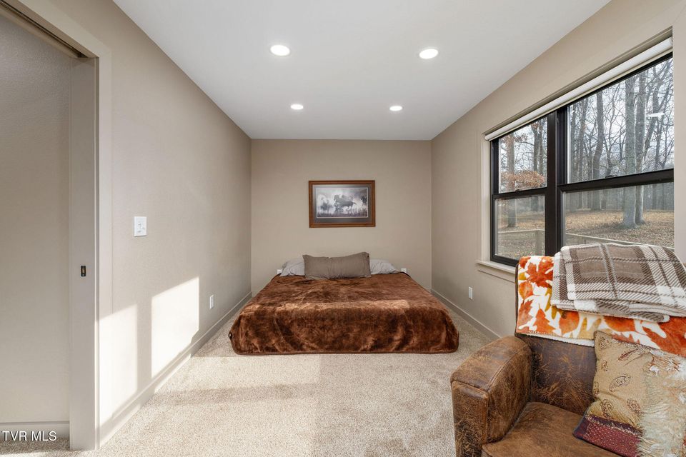 Photo #56: 393 Holt Ridge Road