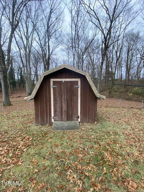 Photo #94: 4009 Black Oak Drive