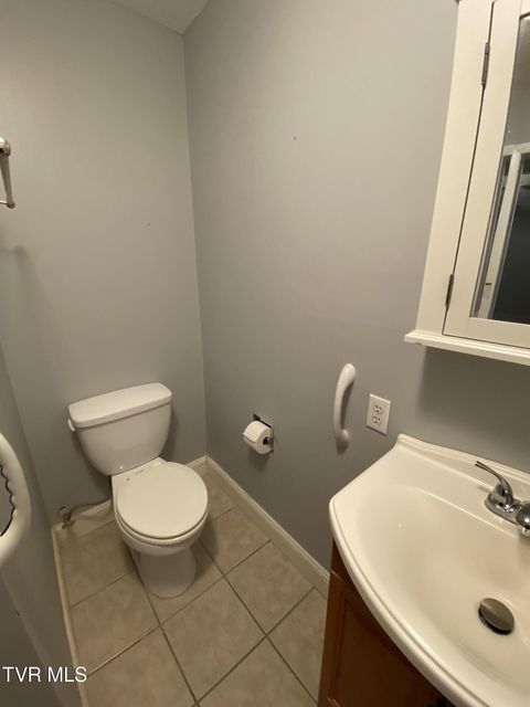 Photo #60: 4009 Black Oak Drive