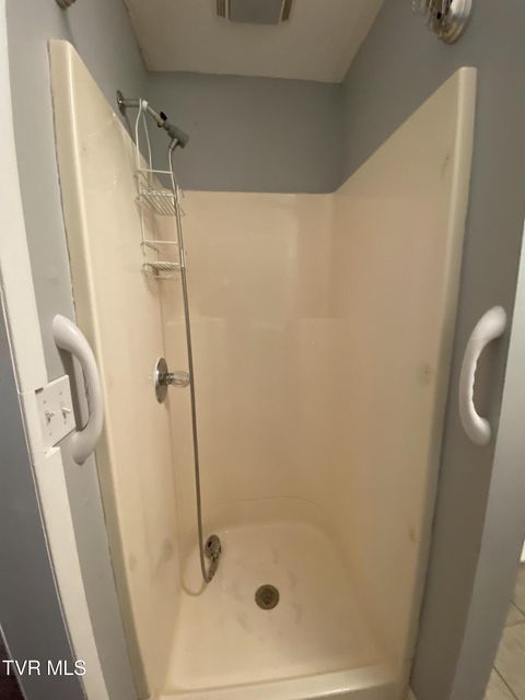 Photo #62: 4009 Black Oak Drive