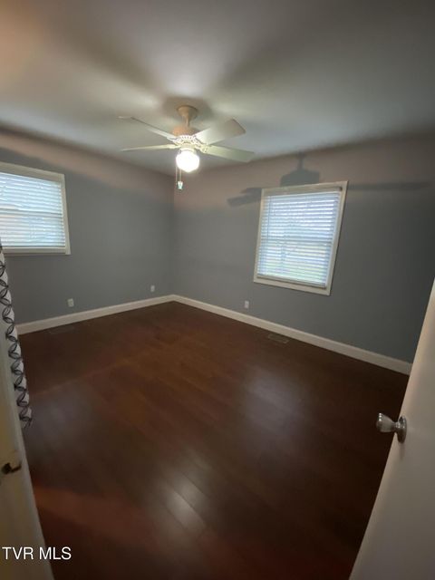 Photo #63: 4009 Black Oak Drive