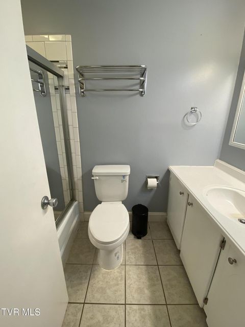 Photo #48: 4009 Black Oak Drive