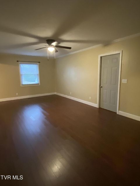 Photo #27: 4009 Black Oak Drive