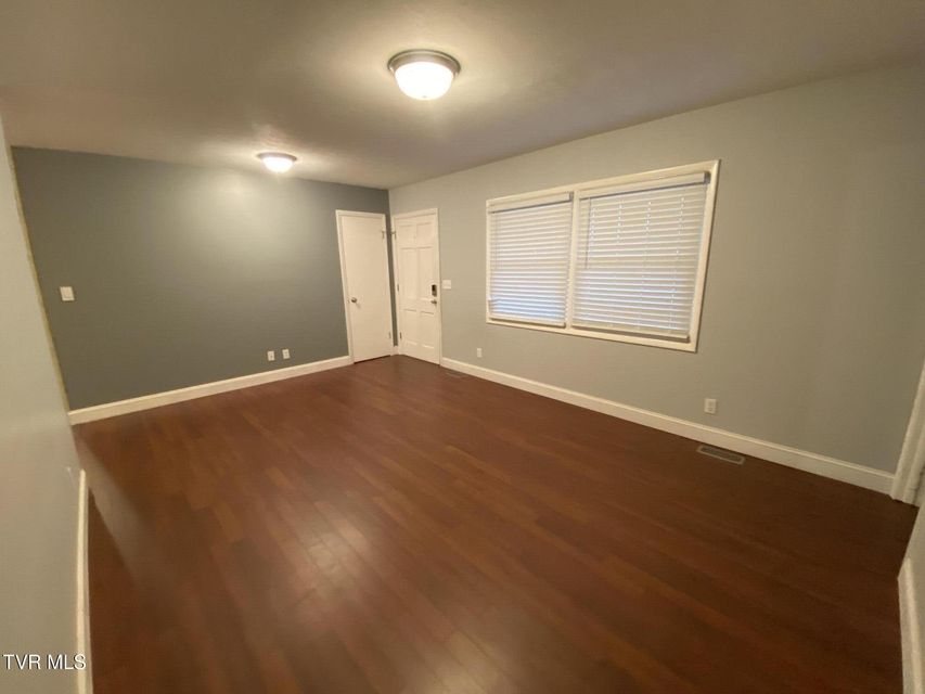 Photo #15: 4009 Black Oak Drive