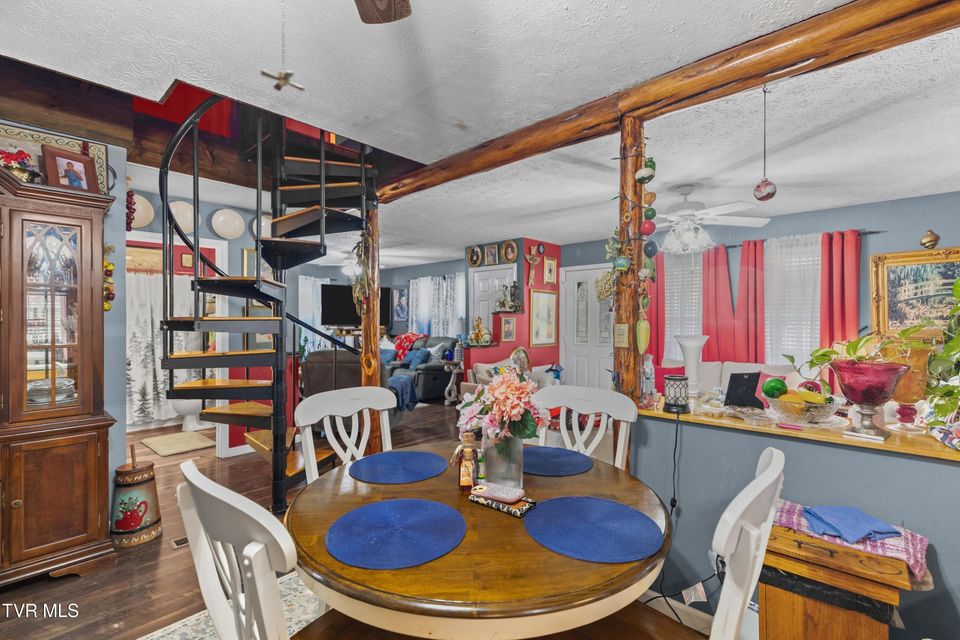 Photo #5: 2793 Highway 31 