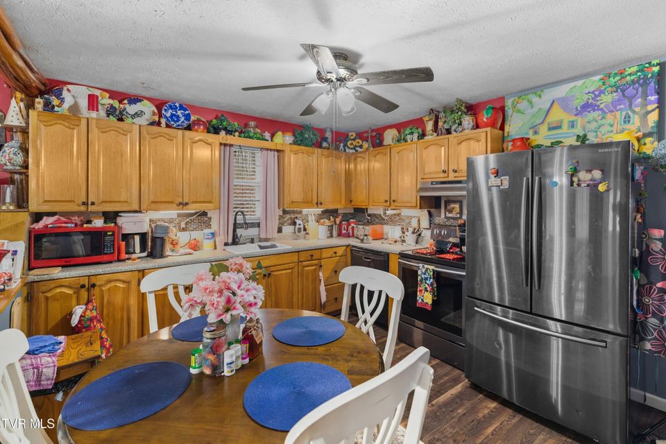 Photo #10: 2793 Highway 31 