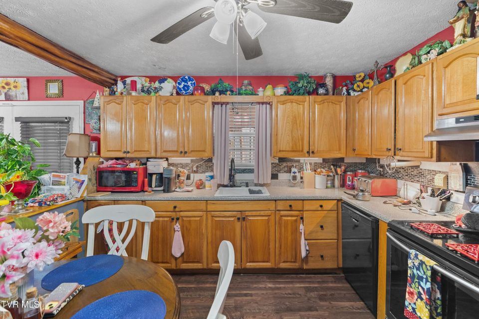 Photo #11: 2793 Highway 31 