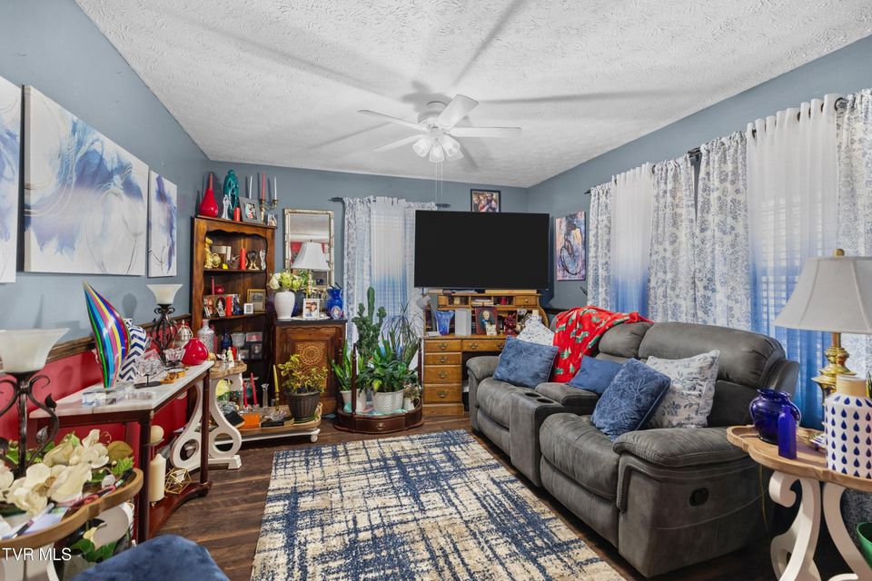 Photo #9: 2793 Highway 31 