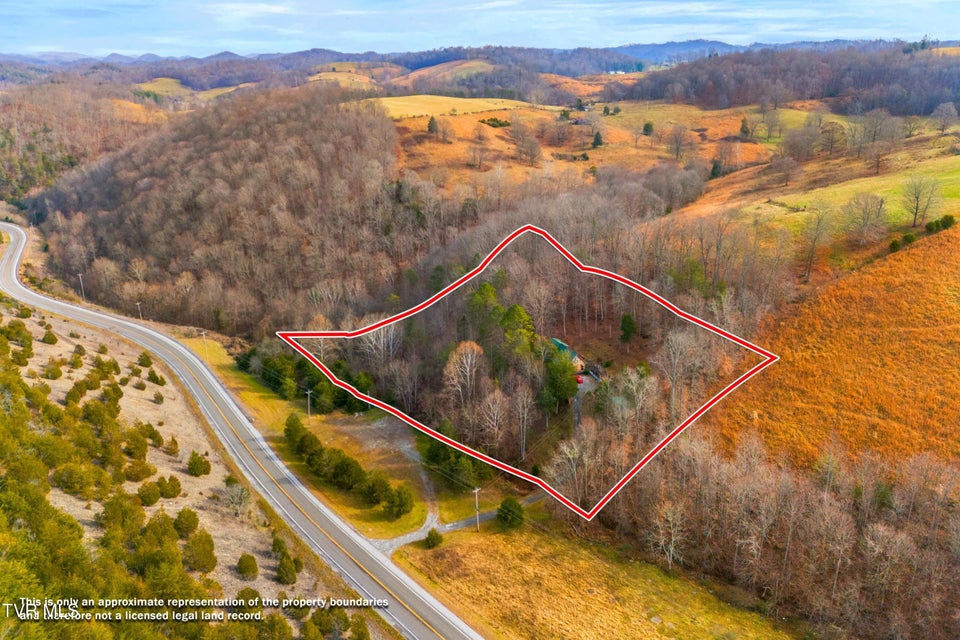 Photo #35: 2793 Highway 31 