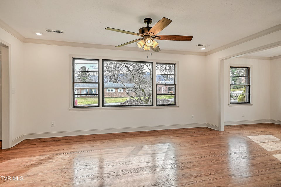 Photo #8: 1708 Jackson Terrace