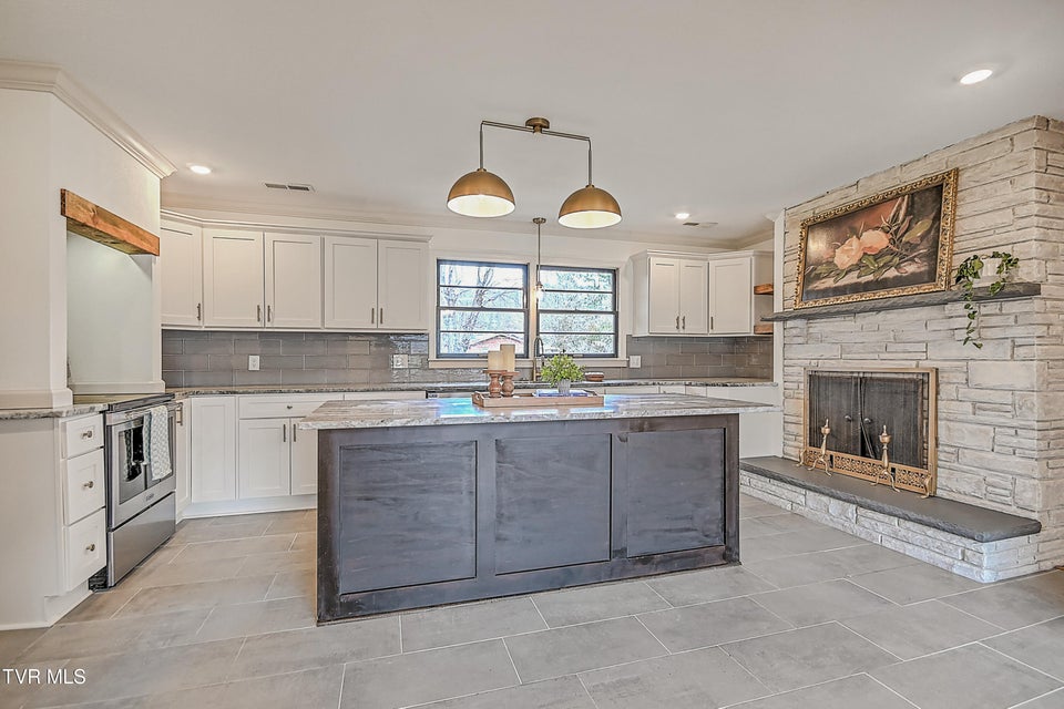 Photo #14: 1708 Jackson Terrace