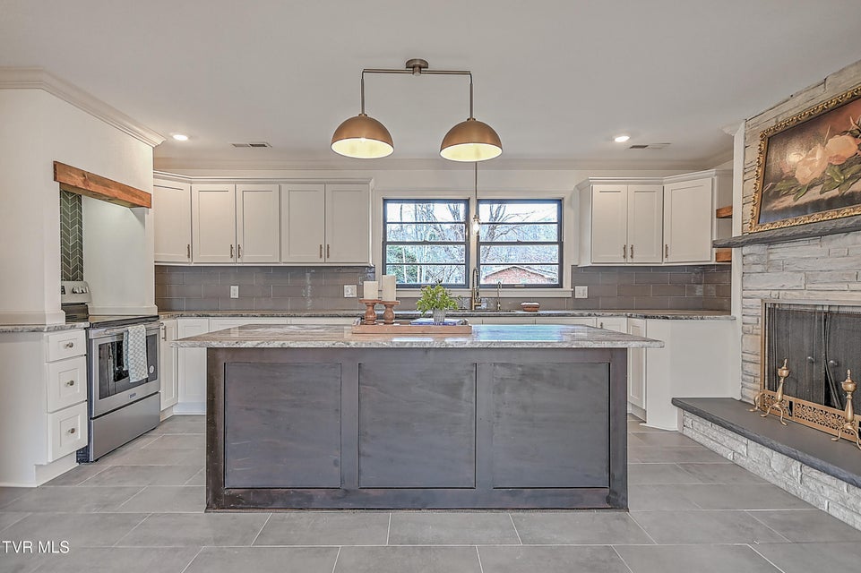 Photo #13: 1708 Jackson Terrace