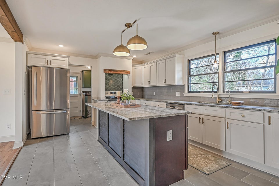 Photo #3: 1708 Jackson Terrace