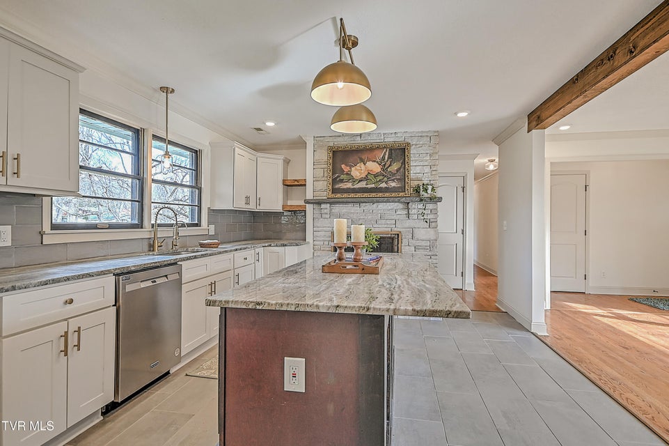 Photo #15: 1708 Jackson Terrace