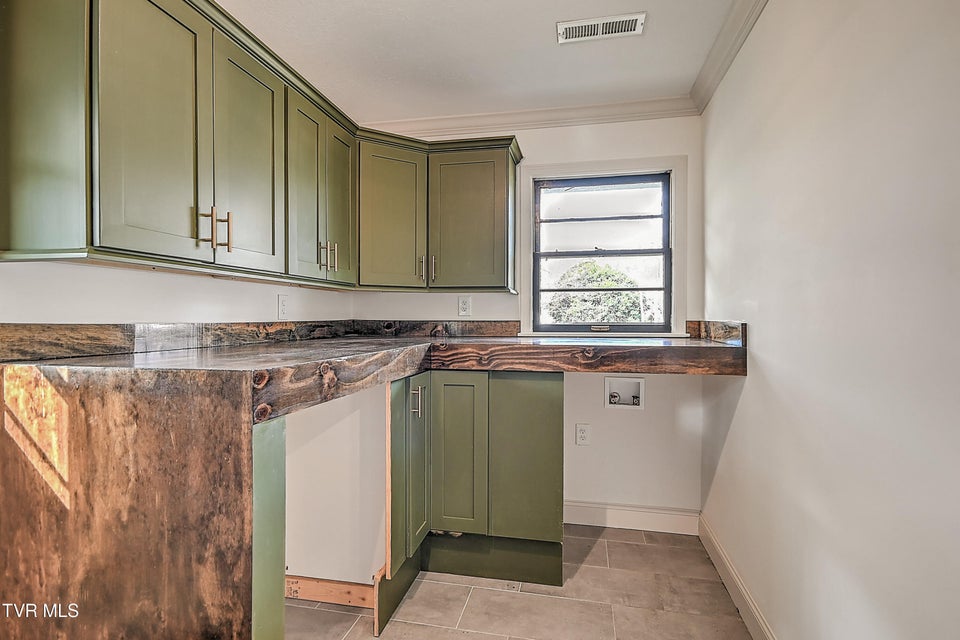 Photo #20: 1708 Jackson Terrace