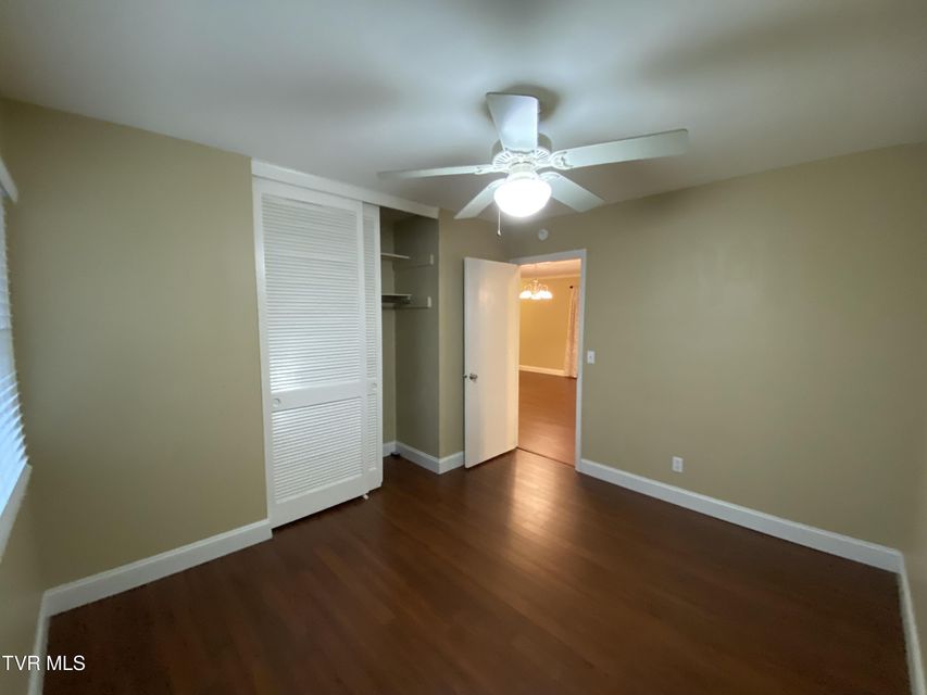 Photo #39: 4009 Black Oak Drive