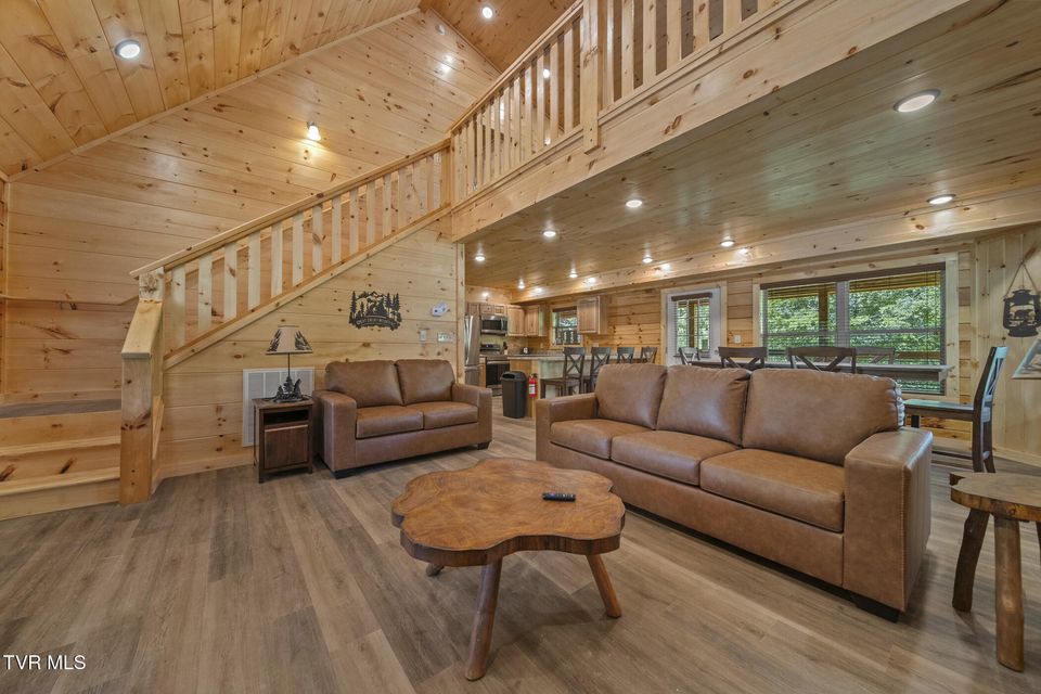 Photo #8: 1516 Rainbow Ridge Way