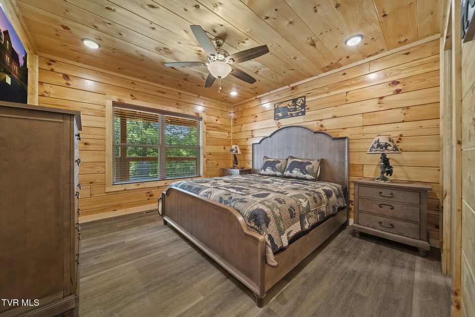 Photo #15: 1516 Rainbow Ridge Way