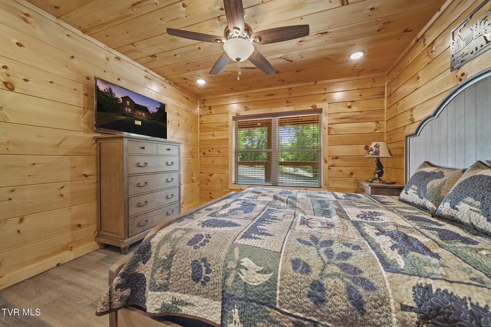 Photo #16: 1516 Rainbow Ridge Way