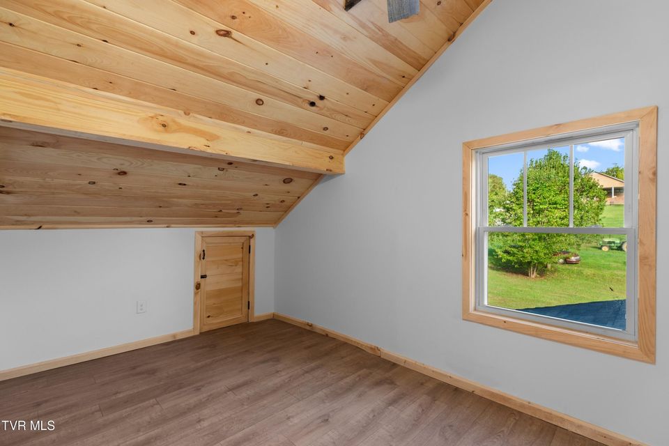 Photo #8: 150 Newman Street