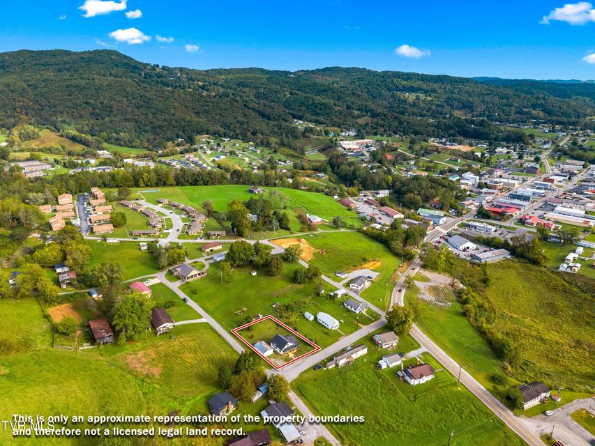 Photo #34: 150 Newman Street