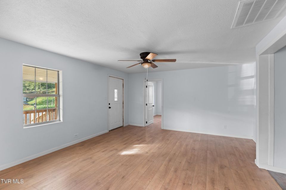 Photo #14: 150 Newman Street