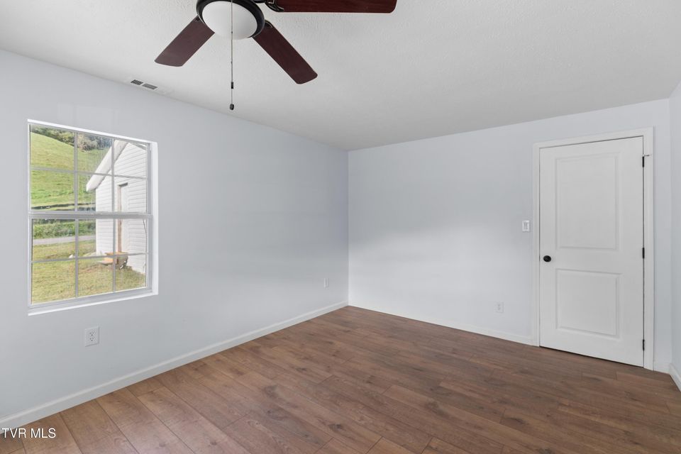 Photo #19: 150 Newman Street