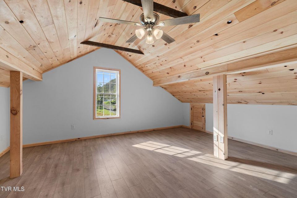 Photo #5: 150 Newman Street