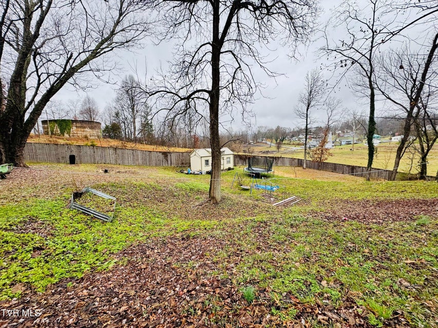 Photo #6: 809 Leona Street