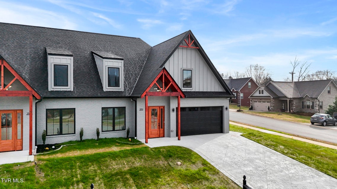 Photo #2: 2332 Sydney Court