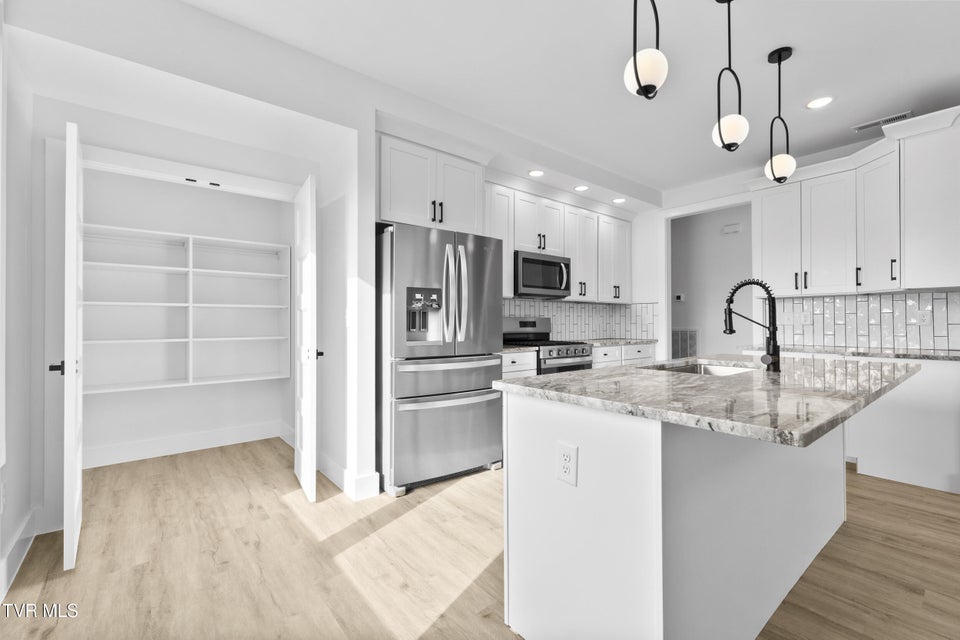 Photo #26: 2332 Sydney Court