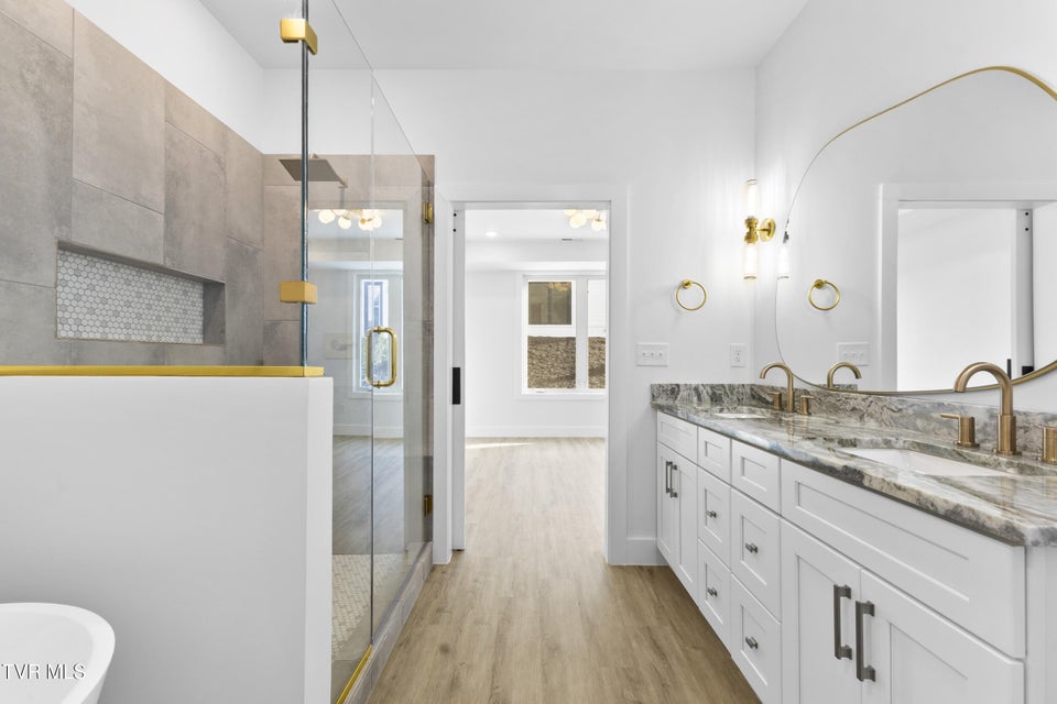 Photo #31: 2332 Sydney Court