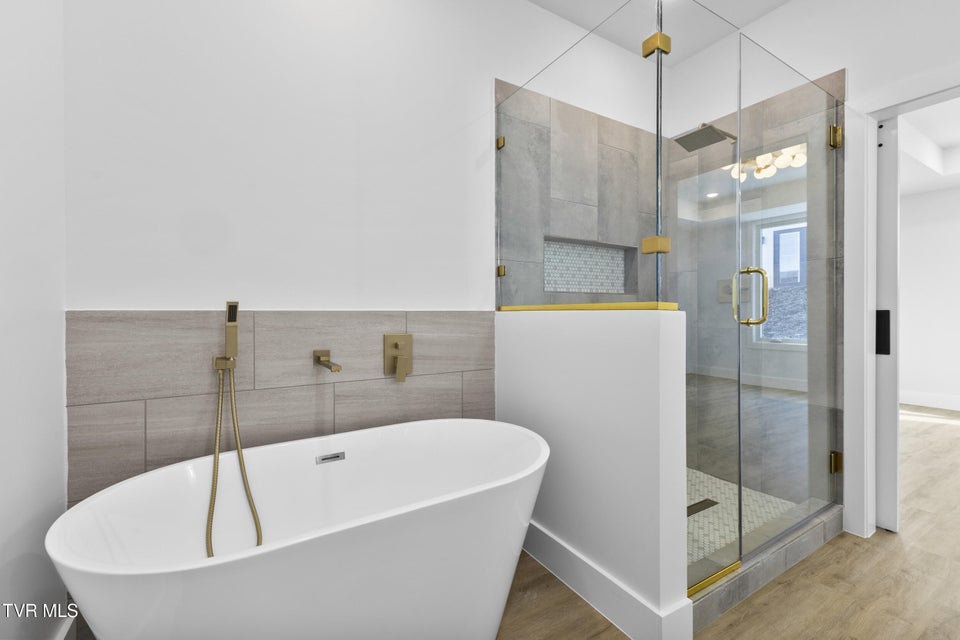 Photo #32: 2332 Sydney Court