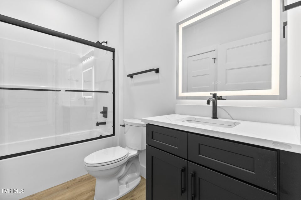 Photo #39: 2332 Sydney Court