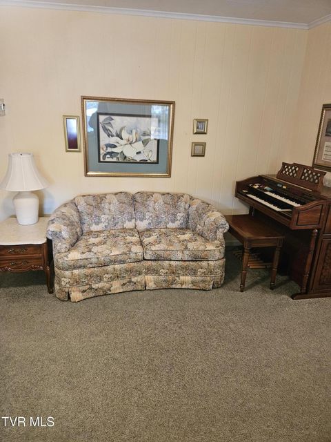 Photo #7: 2015 4th Ave E 