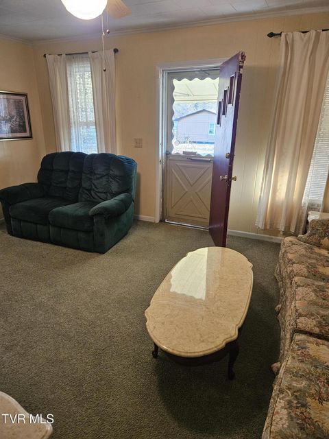 Photo #9: 2015 4th Ave E 