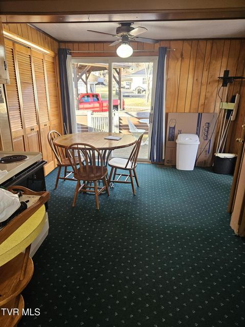 Photo #28: 2015 4th Ave E 