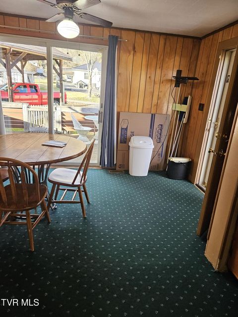 Photo #30: 2015 4th Ave E 