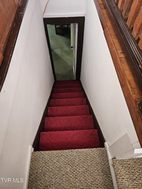 Photo #34: 2015 4th Ave E 