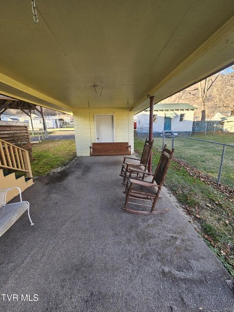 Photo #43: 2015 4th Ave E 