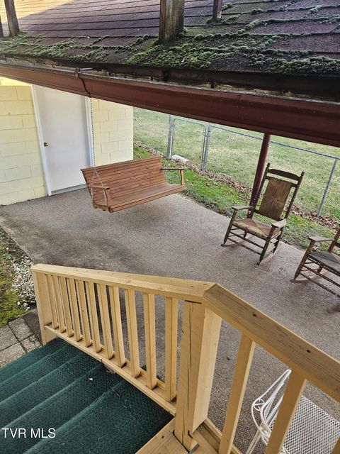 Photo #44: 2015 4th Ave E 