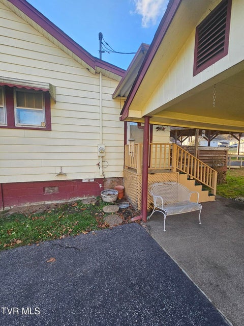 Photo #45: 2015 4th Ave E 