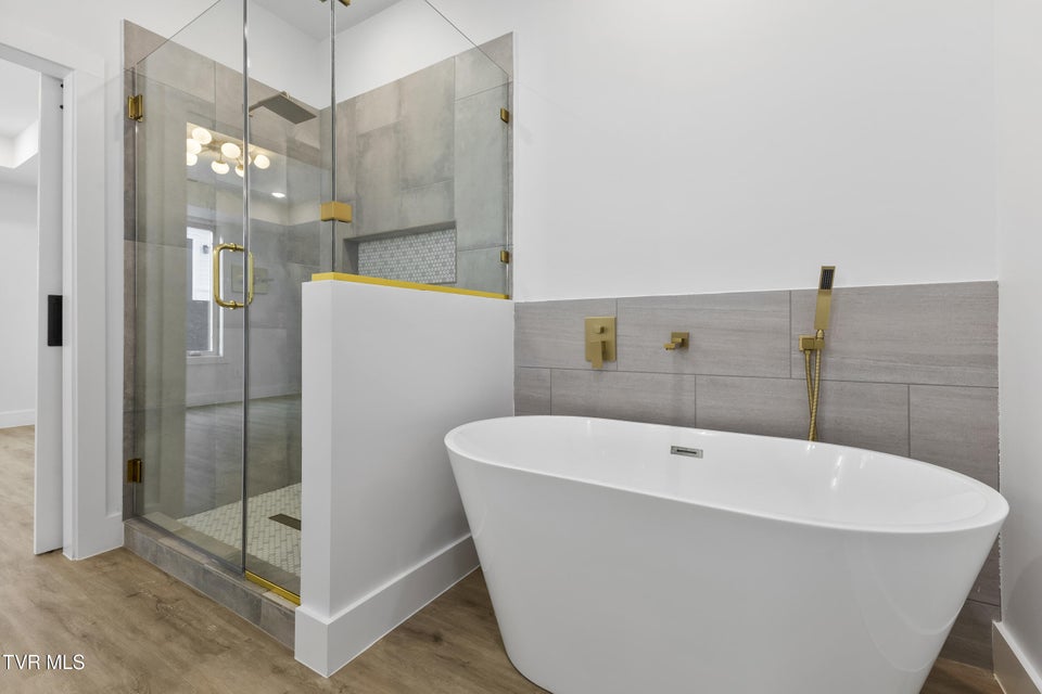 Photo #30: 2336 Sydney Court