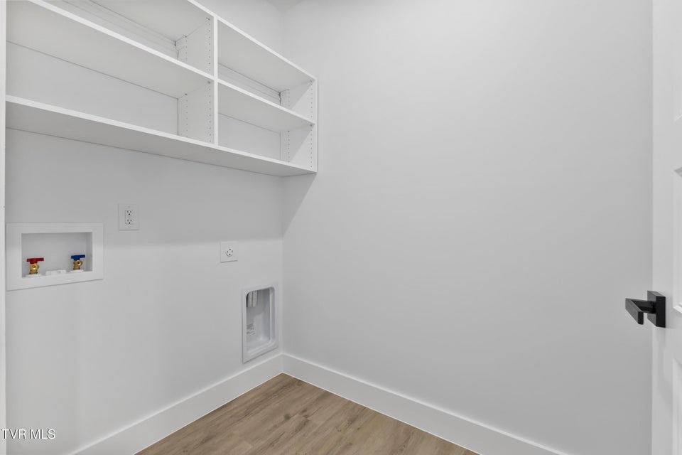 Photo #35: 2336 Sydney Court