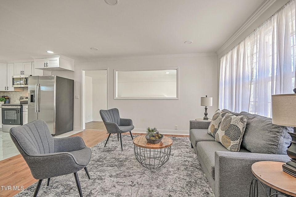 Photo #3: 371 H Heaton Road