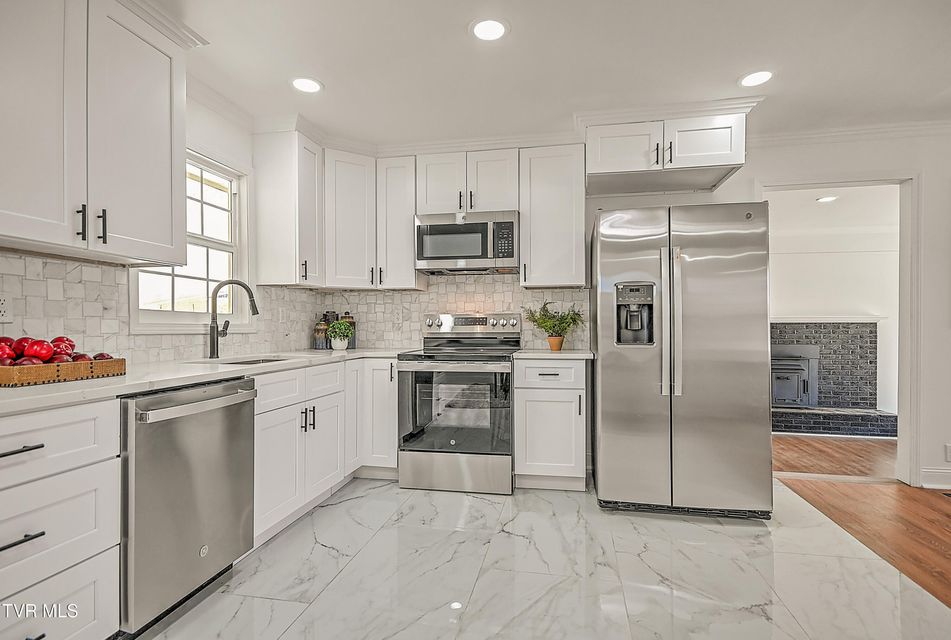 Photo #9: 371 H Heaton Road