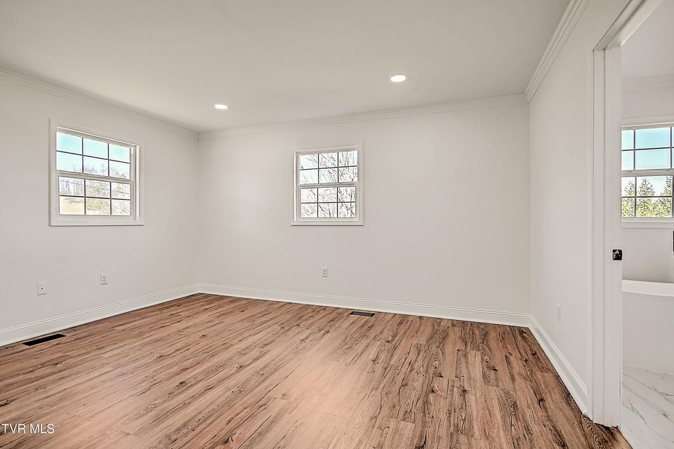 Photo #28: 371 H Heaton Road