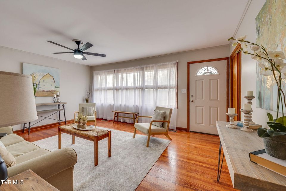 Photo #6: 131 Deadrick Drive