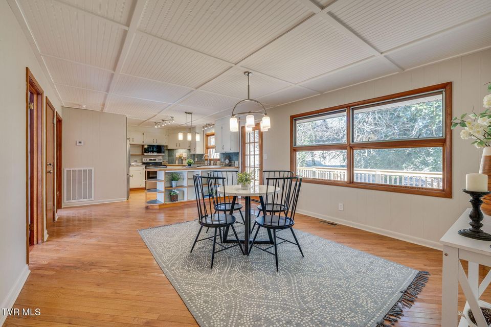 Photo #12: 131 Deadrick Drive