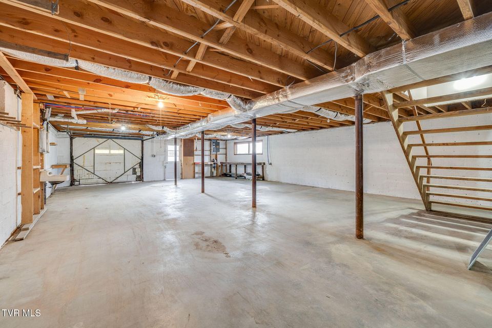 Photo #24: 131 Deadrick Drive